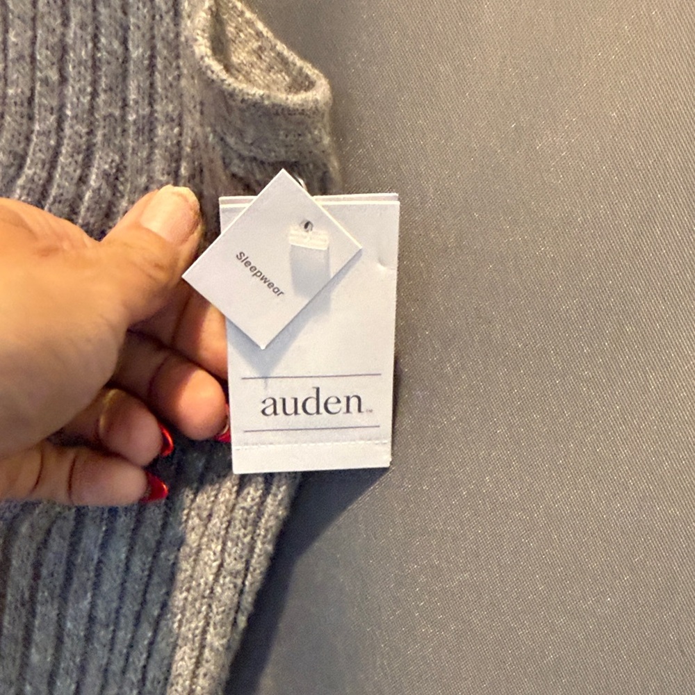 Auden Ribbed V-Neck Knit Camisole - Light Gray - Picture 3 of 4